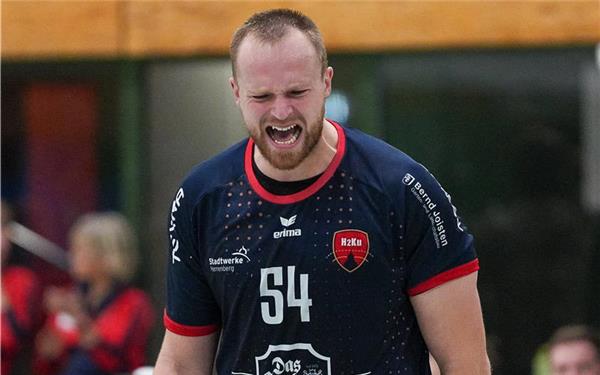 Nik Wittke ärgert sich: Am Ende traf der ansonsten sichere SG-Abwehrchef auch vom Siebenmeterpunkt nicht mehr. GB-Foto (Archiv): Eibner/Daniele La Rocca