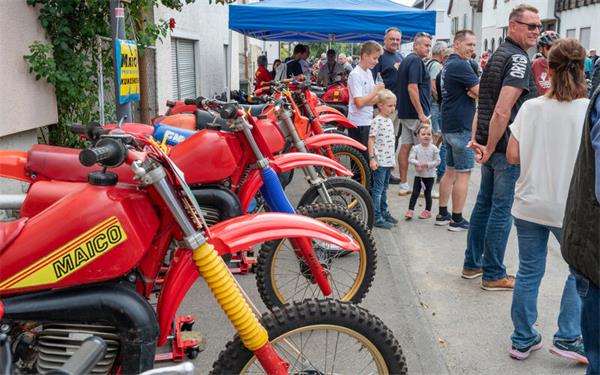Noch größer als erwartet war der Andrang beim Maico-Treffen in Pfäffingen. GB-Foto: Vecsey
