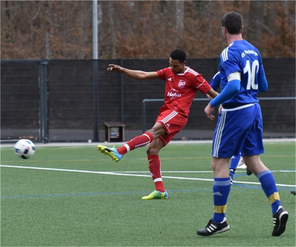 Nufringen, Sportplatz, Fußball, Testspiel, SV Nufringen - VfL Oberjettingen, rot...