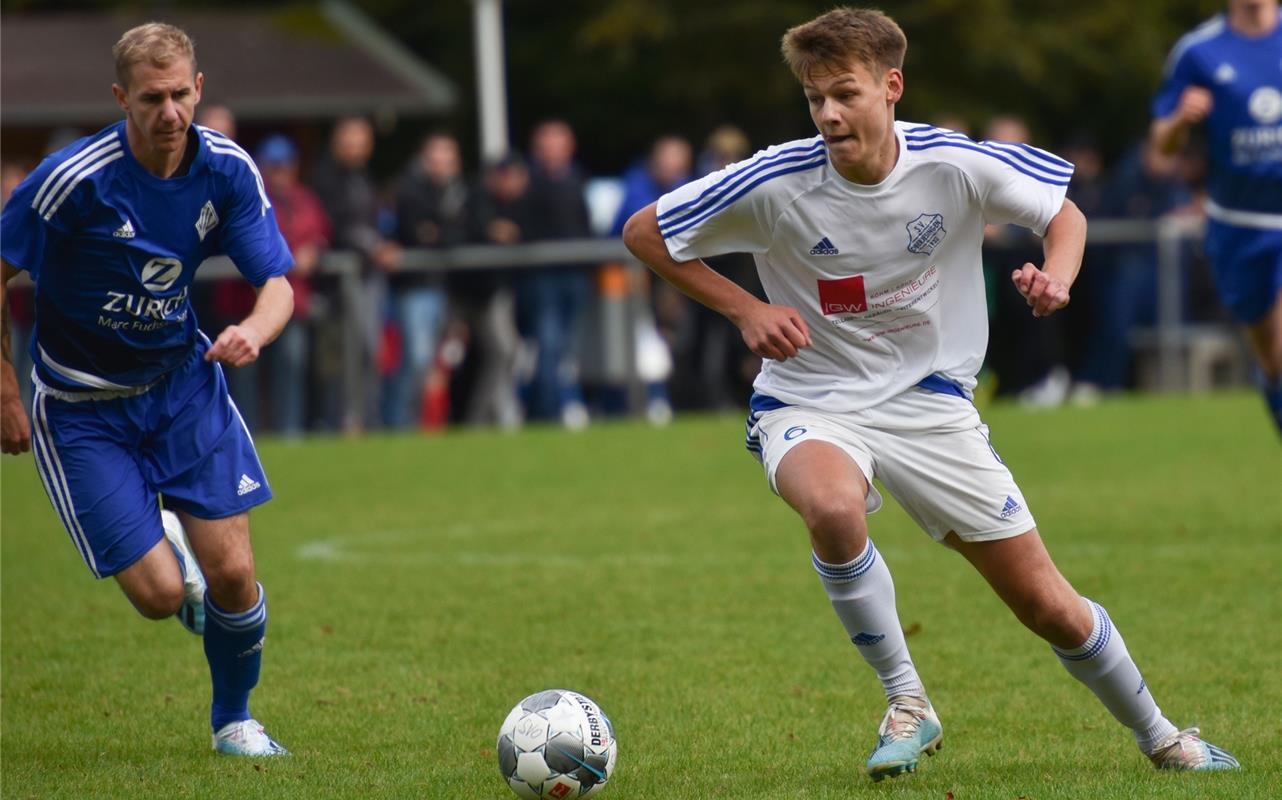 Oberjesingen, Sportplatz, Fußball-Kreisliga A2, SV Oberjesingen (weiß) - VfL Obe...