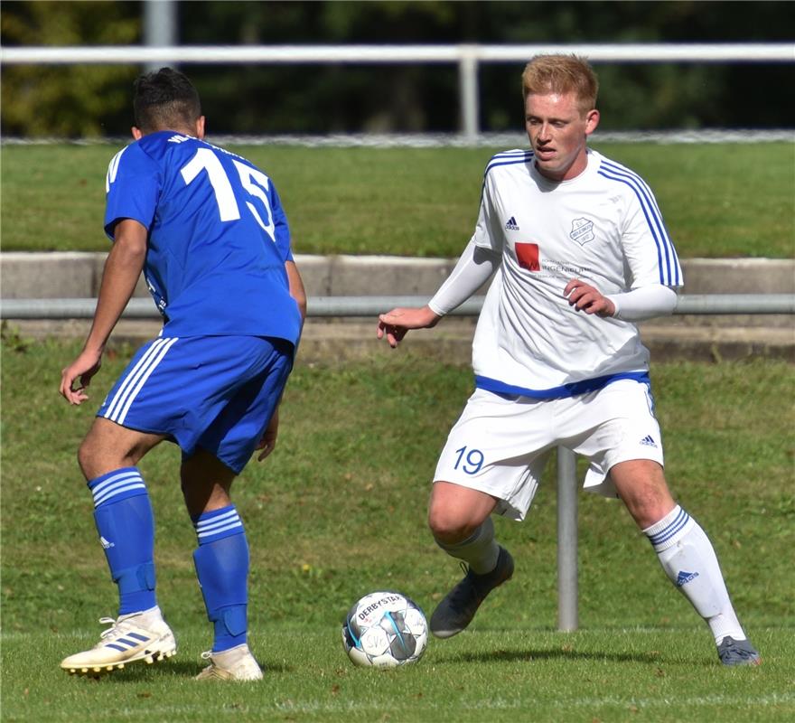 Oberjesingen, Sportplatz, Fußball-Kreisliga A2, SV Oberjesingen (weiß) - VfL Obe...