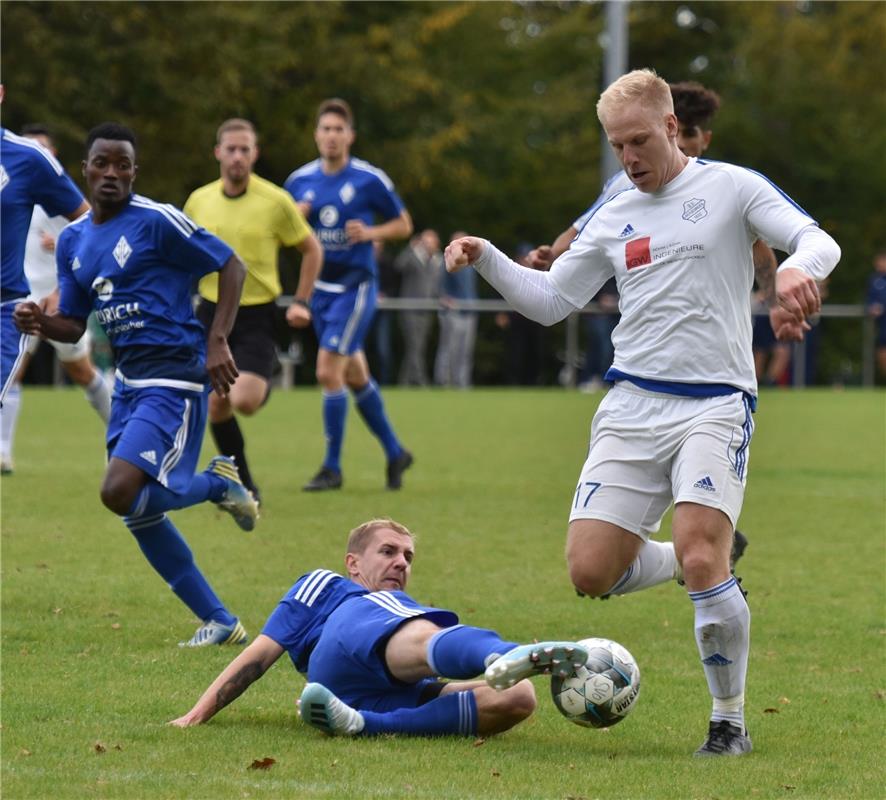 Oberjesingen, Sportplatz, Fußball-Kreisliga A2, SV Oberjesingen (weiß) - VfL Obe...