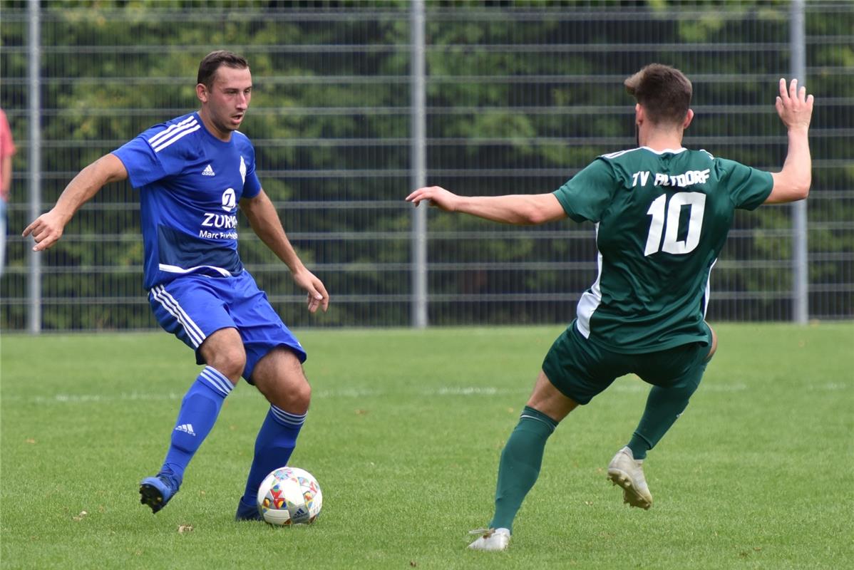 Oberjettingen, Sportplatz, Fußball Kreisliga A1, VfL Oberjettingen (blau) - TV A...