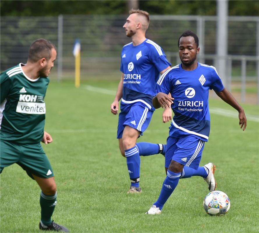 Oberjettingen, Sportplatz, Fußball Kreisliga A1, VfL Oberjettingen (blau) - TV A...