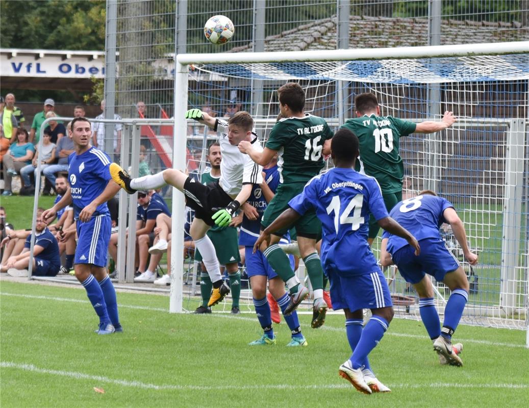 Oberjettingen, Sportplatz, Fußball Kreisliga A1, VfL Oberjettingen (blau) - TV A...