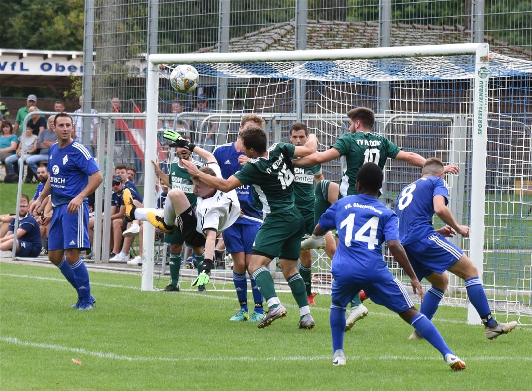 Oberjettingen, Sportplatz, Fußball Kreisliga A1, VfL Oberjettingen (blau) - TV A...