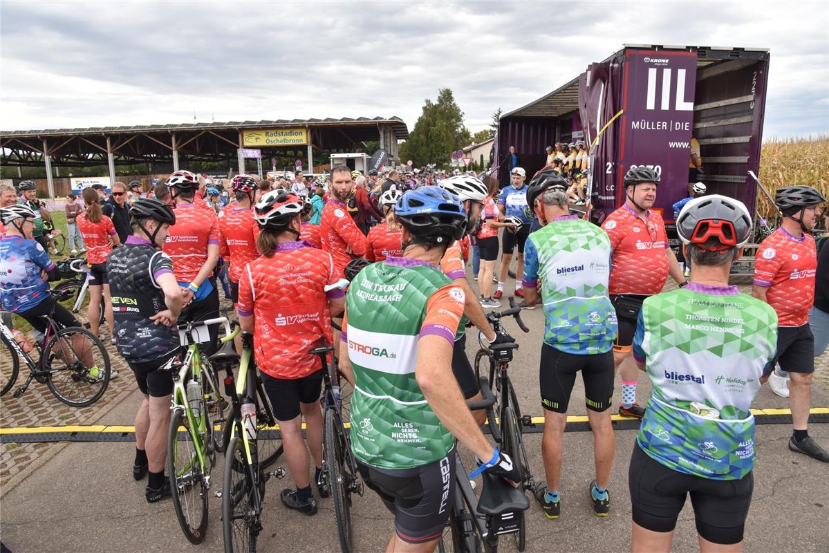 Öschelbronn, Radstadion, Bike Charity Cup,  GB-Foto: Vecsey