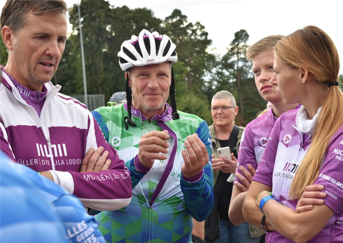 Öschelbronn, Radstadion, Bike Charity Cup,  GB-Foto: Vecsey