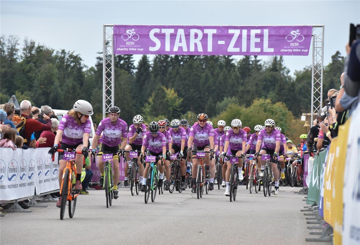 Öschelbronn, Radstadion, Bike Charity Cup,  GB-Foto: Vecsey