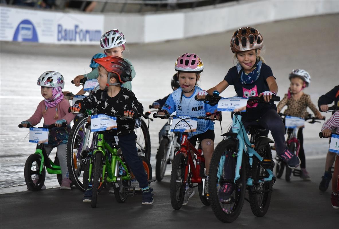 Öschelbronn, Radstadion, Bike Charity Cup,  Kindergartenrunde,  GB-Foto: Vecsey