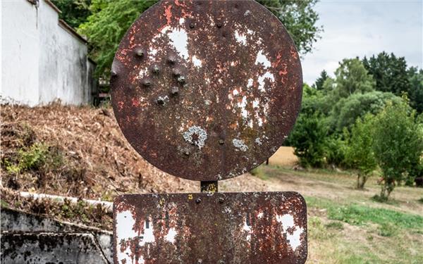 Offensichtlich außer Betrieb (gesehen beim Schützenhaus Mötzingen) GB-Foto: Schmidt
