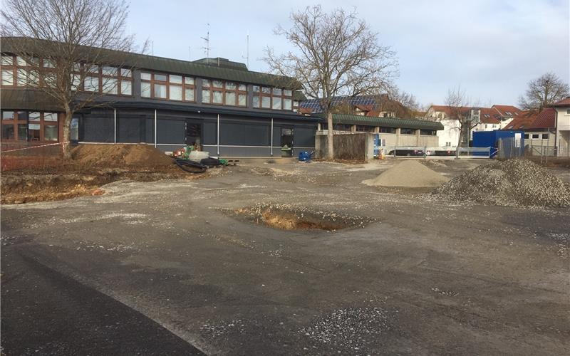 Parkplatzbau und Außenanlagengestaltung stehen an Parkplatzbau und Außenanlagengestaltung stehen an