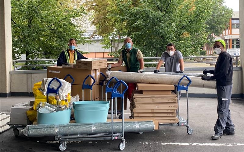 Hilfspaket für das Waldhaus geschnürt