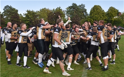 Bondorf, Sportplatz, American Football, Landesliga, Bondorf Bulls - Red Knights Tübingen, Meistertitel, GB-Foto: Vecsey