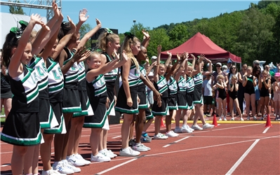 Herrenberg, VfL Center, Eröffnungstag, Show-Vorführungen,  Cheerleader,  GB-Foto: Vecsey