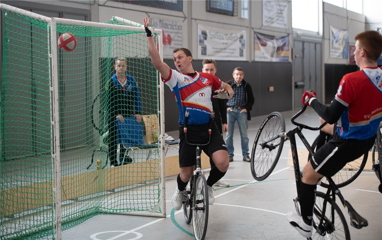 Radball Gärtringen 1 Markus Schäfer und Patrick Bühler gegen Mosnang 1 / 2020 Fo...