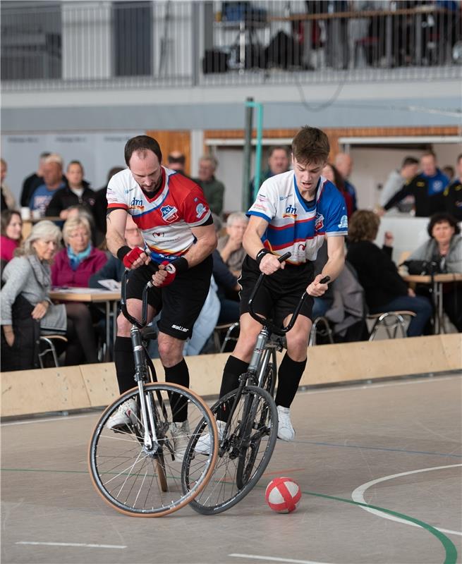 Radball Gärtringen 2  ( Kai Schäfer und Andy Berner ) gegen Gärtringen 3 ( Simon...