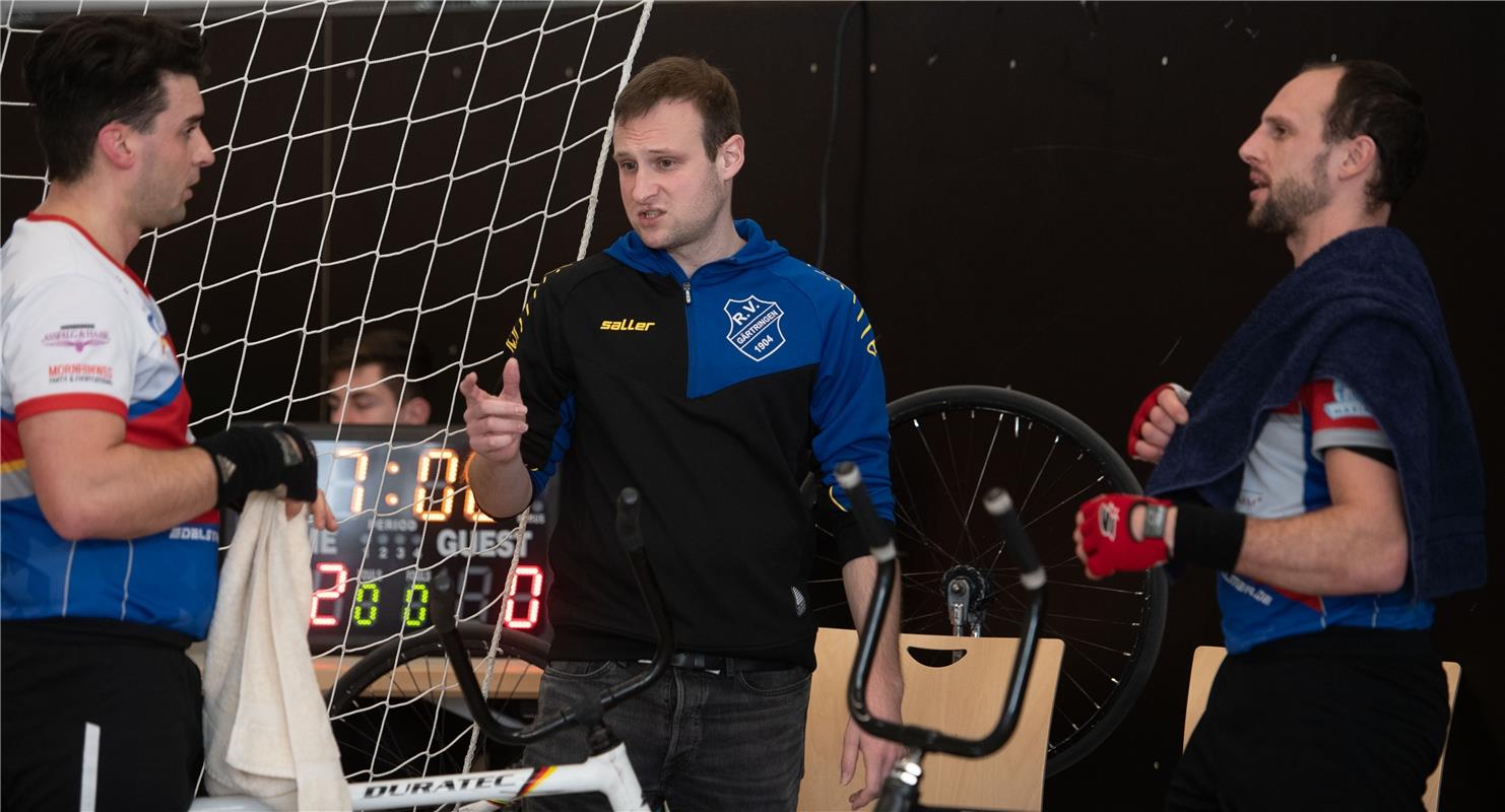 Radball Gärtringen 2  ( Kai Schäfer und Andy Berner ) gegen Gärtringen 3 ( Simon...