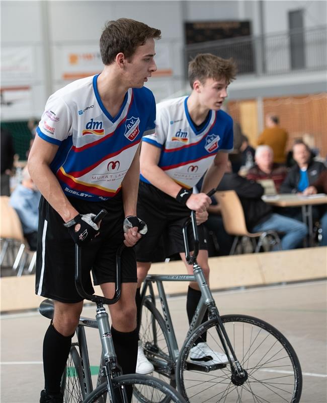 Radball Gärtringen 2  ( Kai Schäfer und Andy Berner ) gegen Gärtringen 3 ( Simon...