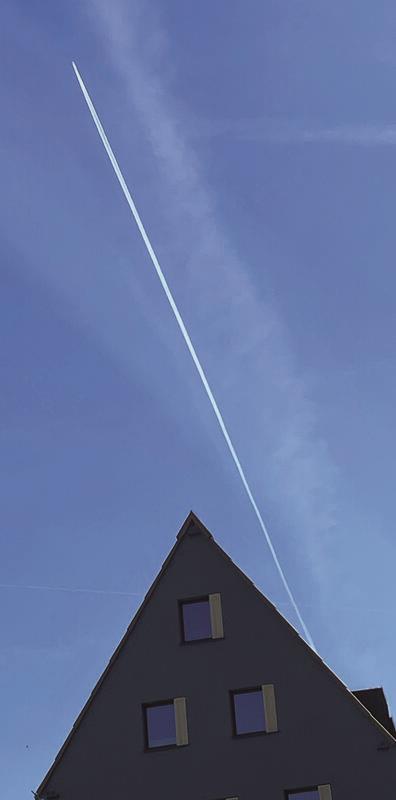 Raketen ähnliches Projekt am Himmel über Herrenberg. Von Rainer Bruckner aus Kup...
