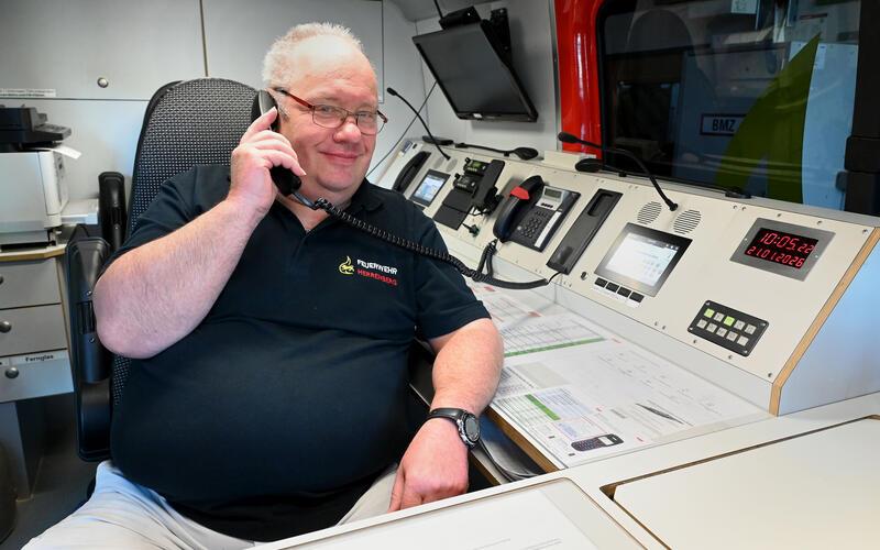 Ralf Ruthardt ist seit über 40 Jahren bei der Feuerwehr aktiv.GB-Foto: Holom