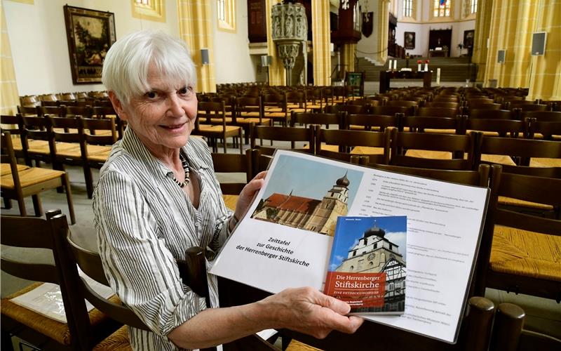 Regelmäßig tritt Elisabeth Kaiser in der Stiftskirche zur Besucheraufsicht an. GB-Foto: Holom