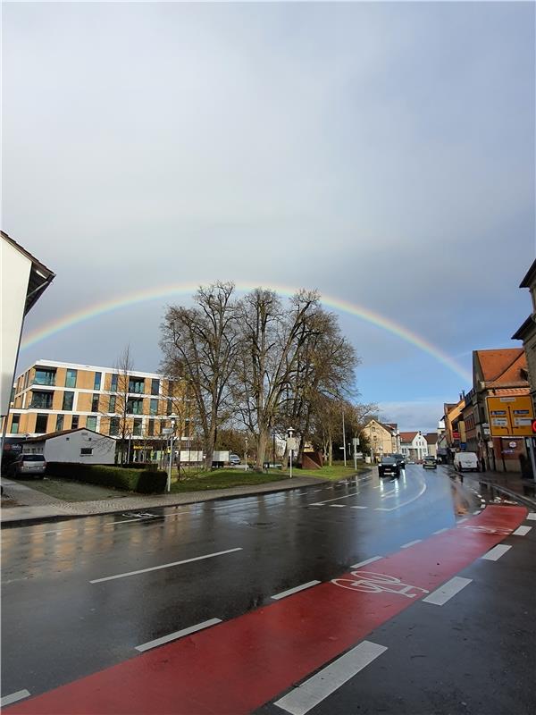 Regenbogen über der Horber Straße. Von Christina Giesert aus Gäufelden.