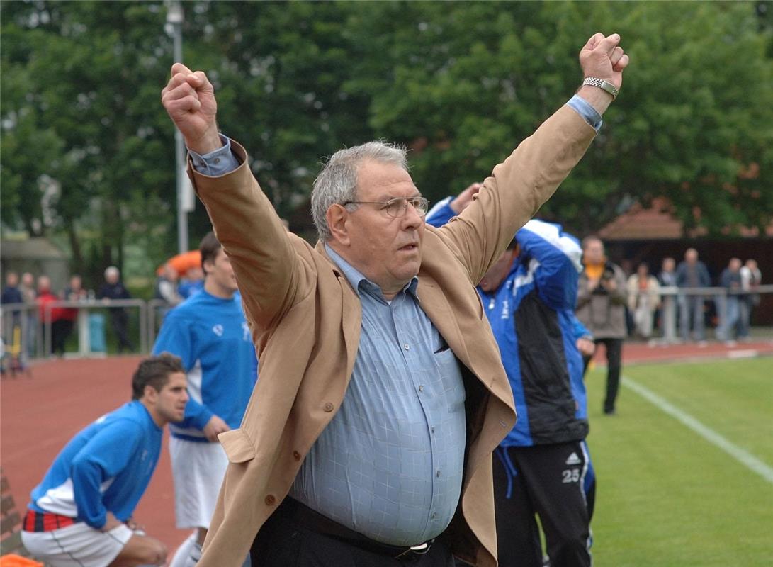 Relegation Fußball Hildrizhausen - Weiler - Sieg - Jubel  -  6/2006 - Foto: Schm...