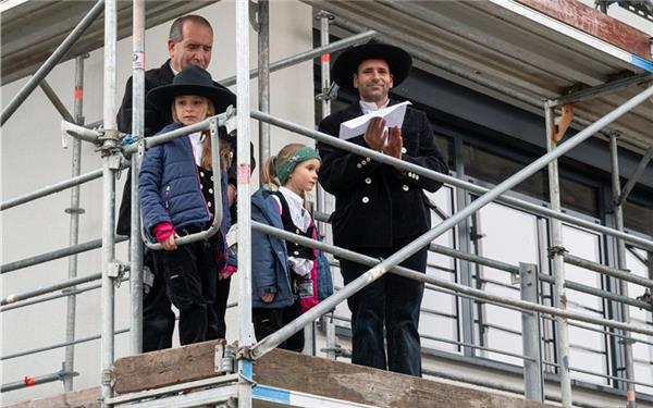 Richtfest an der Gemeinschaftsschule für 2,5-Millionen-Euro-Projekt