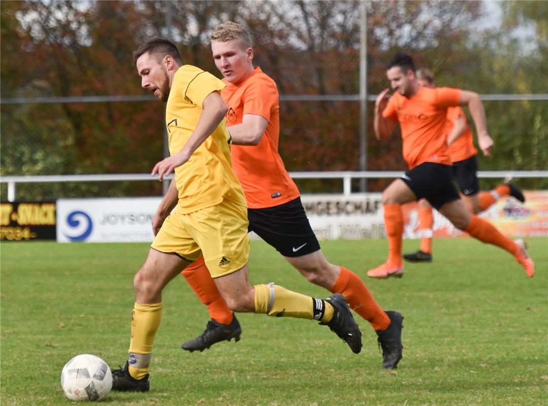 Rohrau, Sportplatz, Fußball-Bezirksliga, SV Rohrau (gelb) - SV Althengstett (ora...