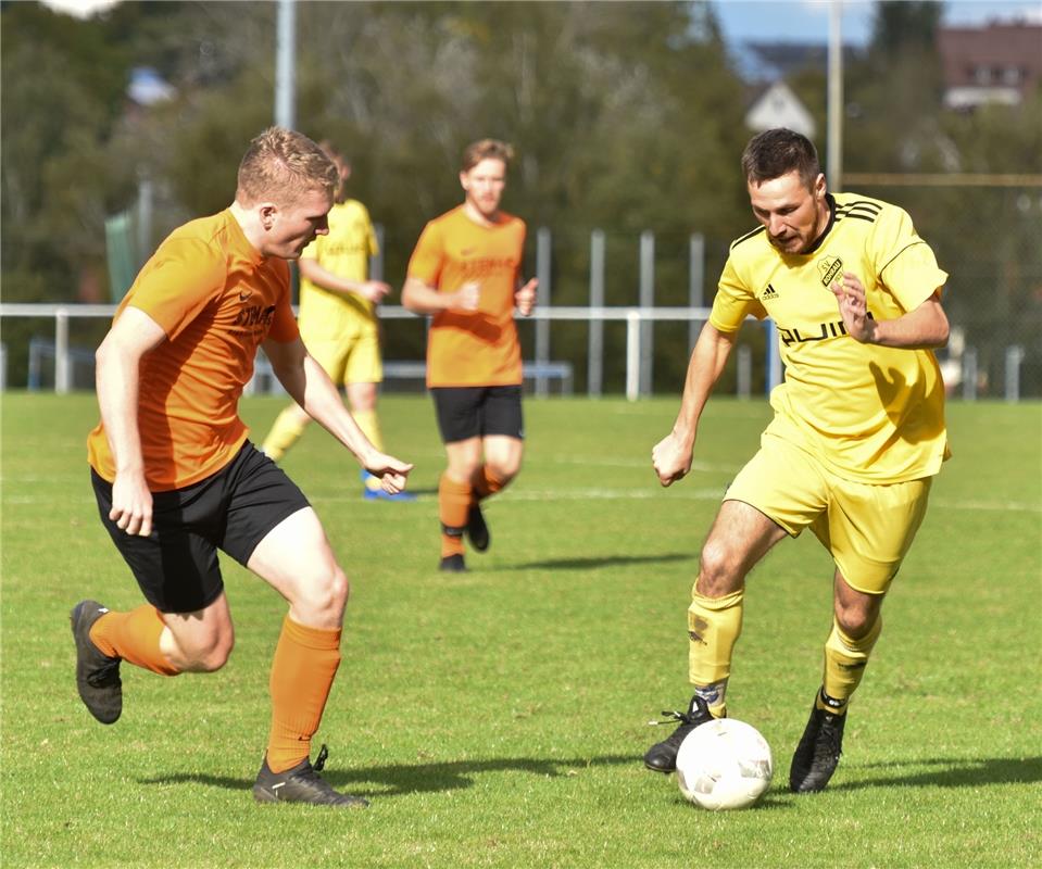 Rohrau, Sportplatz, Fußball-Bezirksliga, SV Rohrau (gelb) - SV Althengstett (ora...