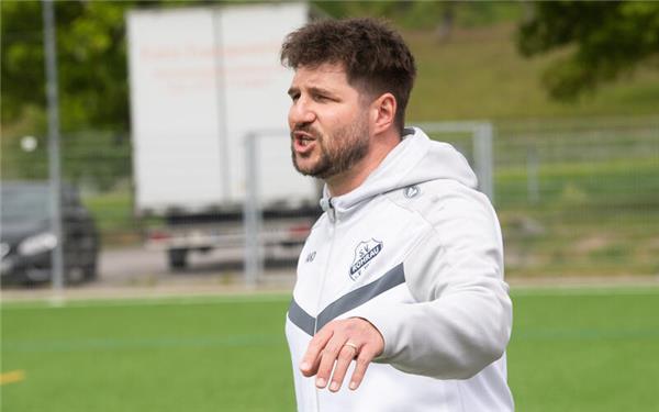 Rohraus Coach Matthias Mang hat schon die Relegation im Blick. Foto: Schmidt