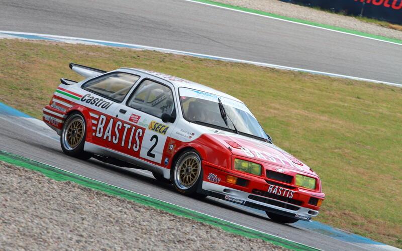 Roland Asch in seinem Ford Sierra RS500 Cosworth auf dem Hockenheimring. GB-Fotos: Strähle