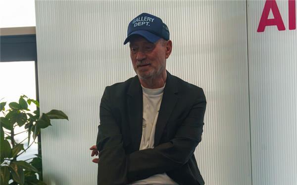 Roland Emmerich bedauert, dass es sein Elternhaus in Maichingen nicht mehr gibt – es wurde verkauft und abgerissen.GB-Foto: Dettenmayer