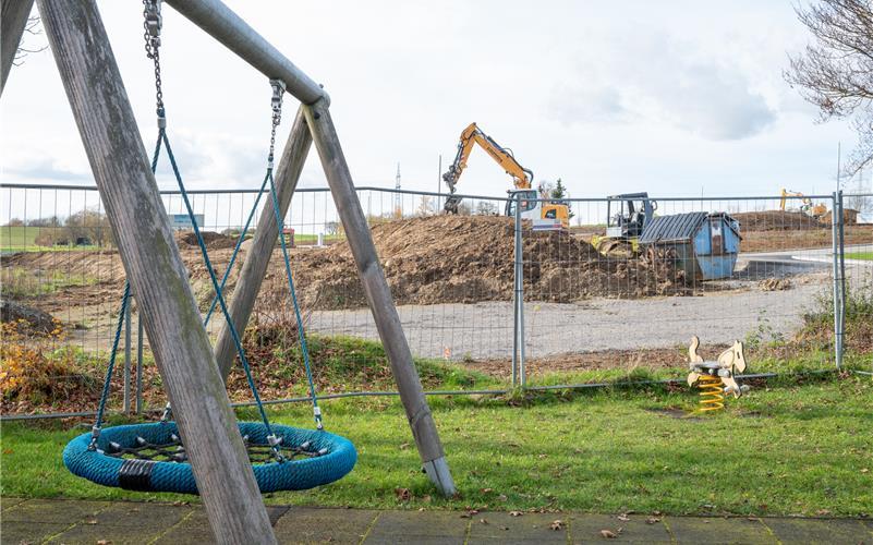 Rund 40 Jahre alt ist der Spielplatz an der Kinzigstraße in Nufringen, das sieht man einigen der Geräte auch an. GB-Foto: Vecsey