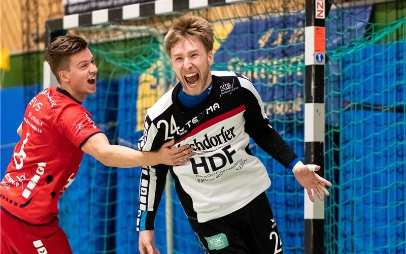 SG-Keeper Marvin Heinz (rechts) jubelt mit Marvin Seeger: Herrenberg gelang ein überragender Saisonstart Foto (Archiv): Wolfgang Frank/Eibner-Pressefoto