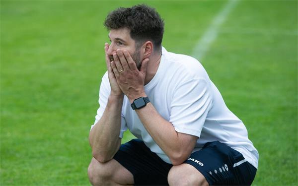 SVR-Coach Matthias Mang konnte die Entscheidung des Schiedsrichters nicht nachvollziehen. GB-Foto: Schmidt