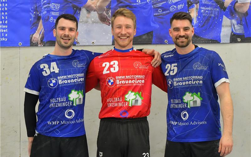 Sandro Münch (von links), Marvin Heinz und Max Fuhrmann klopfen mit dem SKV Unterensingen an die Tür zur Regionalliga. GB-Foto: Gebhardt