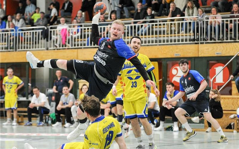 Sascha Marquardt (am Ball) fehlt der SG in Heiningen. GB-Foto (Archiv): Eibner/Woern