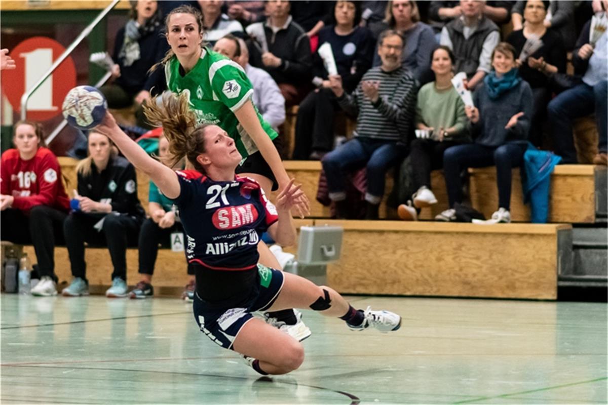 Saskia Putzke (SG H2Ku Herrenberg Kuties #21)h, Lena Janssens (SV Werder Bremen ...