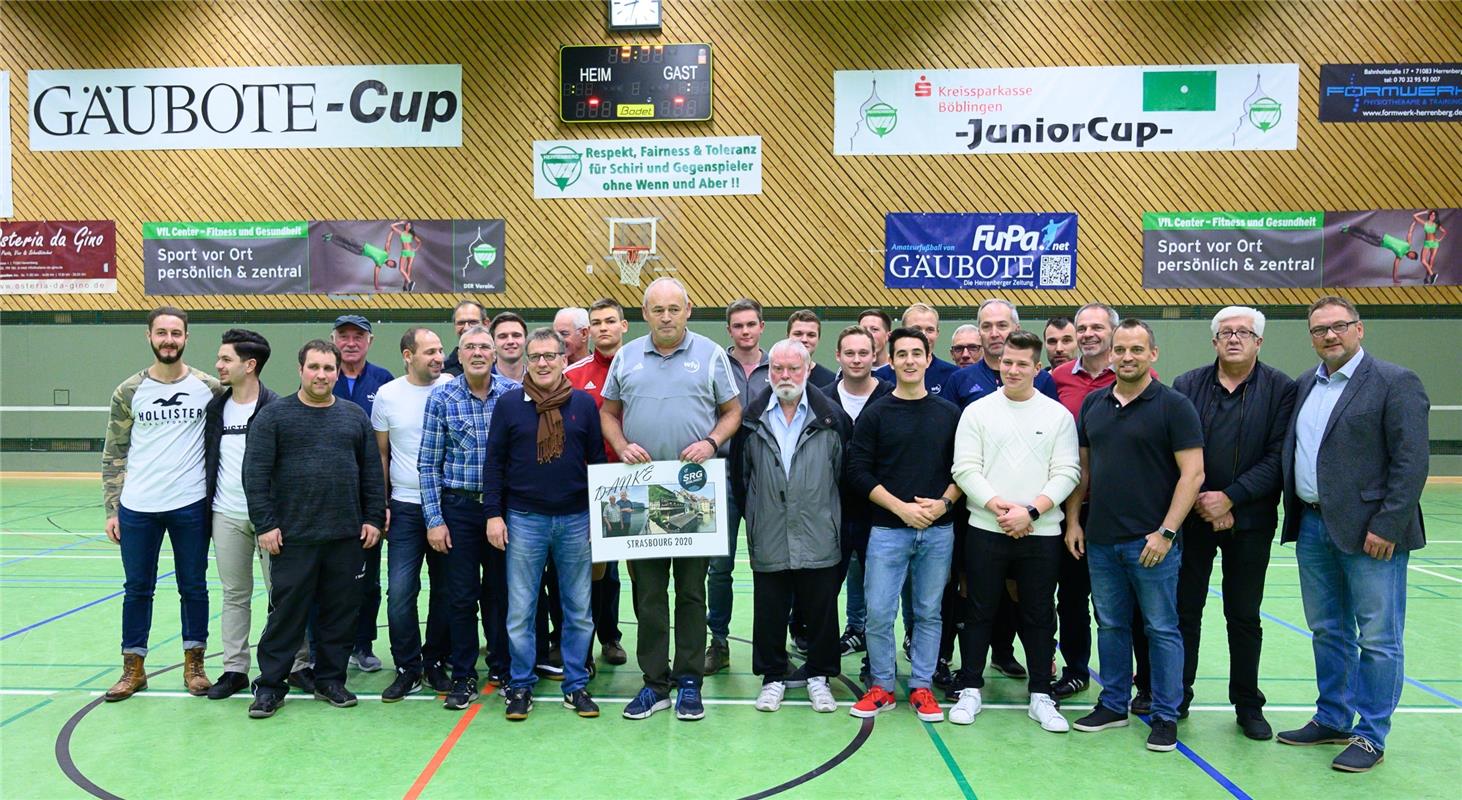 Schiri Thomas Schnaufer wird verabschiedet   Gäubote Cup 2019 Fußballturnier Hal...