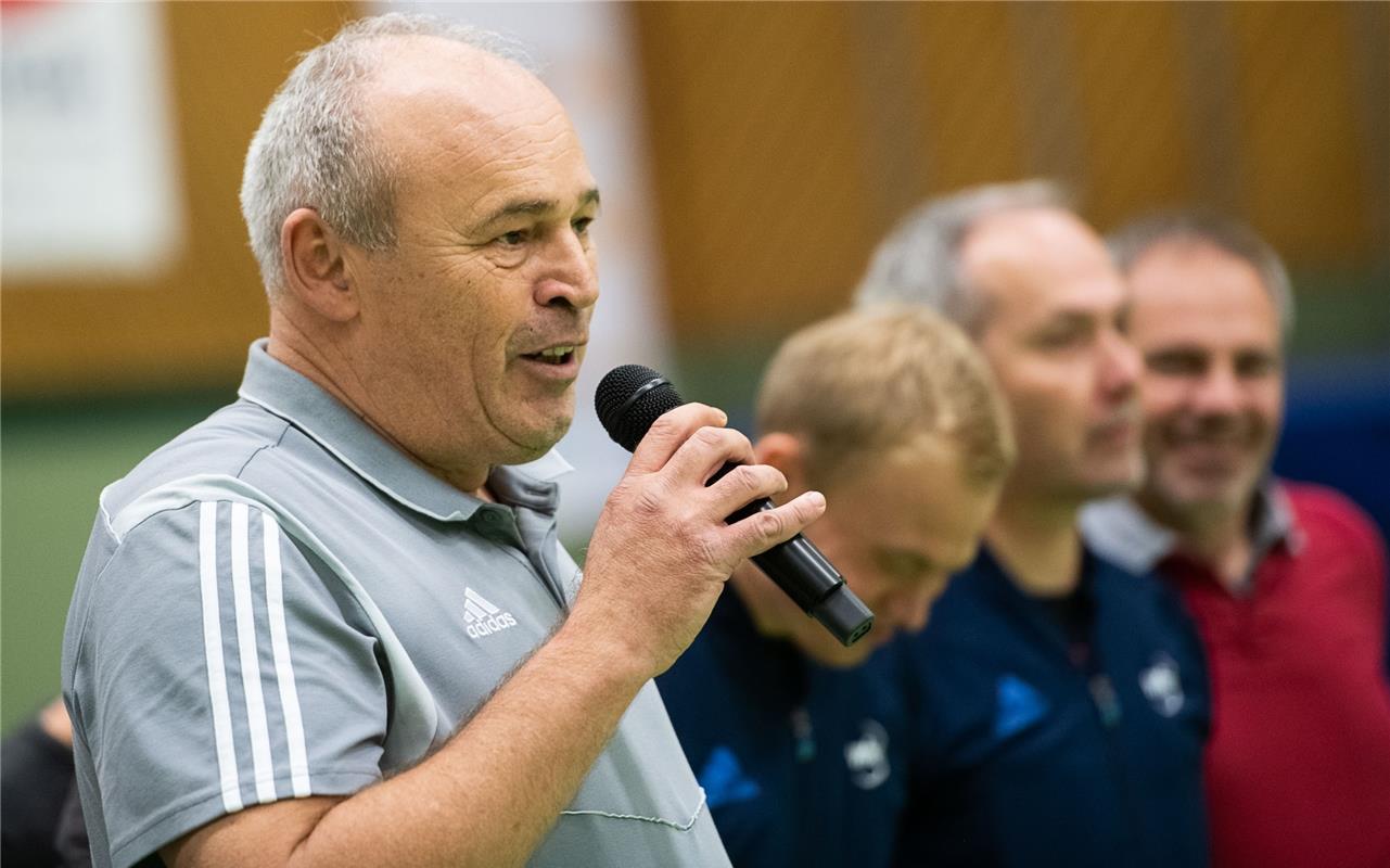 Schiri Thomas Schnaufer wird verabschiedet   Gäubote Cup 2019 Fußballturnier Hal...