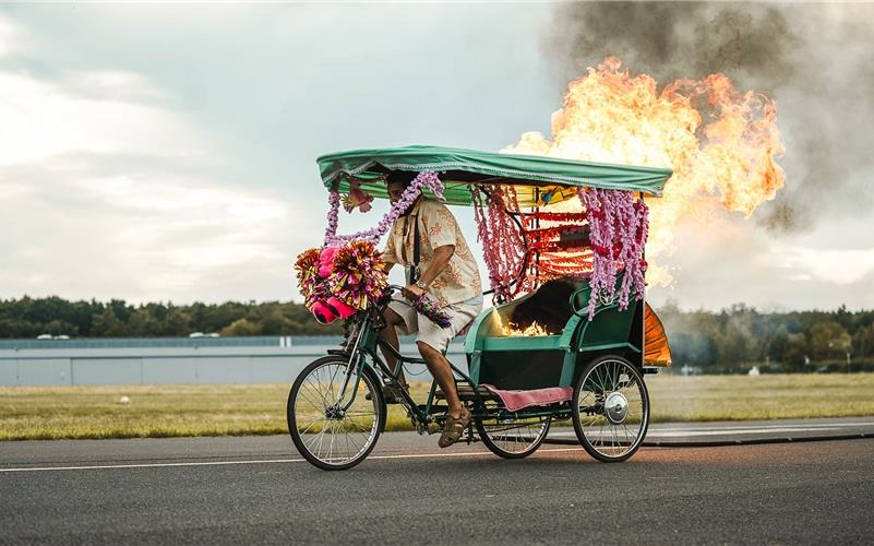 „#Schwarze Schafe“ – Miniserie mit zahlreichen Verrücktheiten. GB-Foto: Port au Prince Pictures, Clara Marnette
