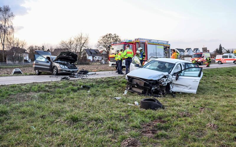 Schwer verletztes Mädchen nach B14-Unfall und weitere Einsätze