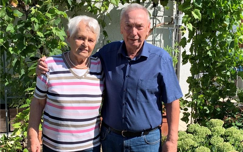 Seit 50 Jahren sind Erna und Eberhard Mayer verheiratet.GB-Foto: Holzapfel