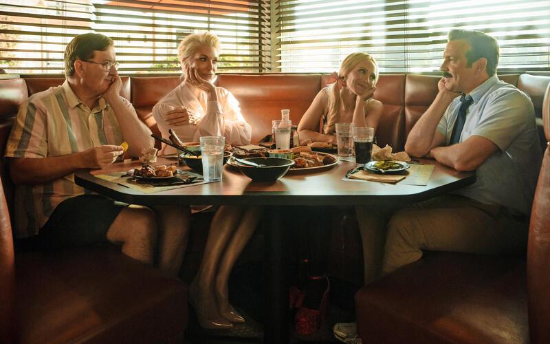 Serien-Tipps: „Ted Lasso“ (oben) und „Alley Cats“.GB-Fotos: Apple TV/ Netflix