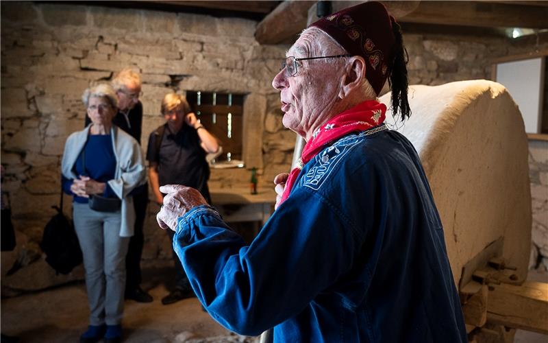 Siegfried Schmid leitete seine 132. Führung in der Sandmühle. GB-Foto: Schmidt