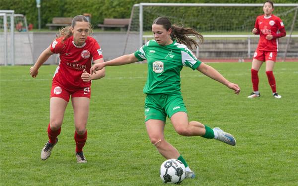 Sina Rahm (am Ball) sorgte für den einzigen Treffer des Tages. GB-Foto: Schmidt