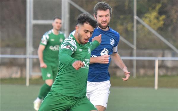 Sollte der SV Rohrau (blau) nicht in die Landesliga aufsteigen, dürfte es das Duell mit dem VfL Herrenberg auch in der zukünftigen Bezirksliga geben. GB-Foto: Vecsey