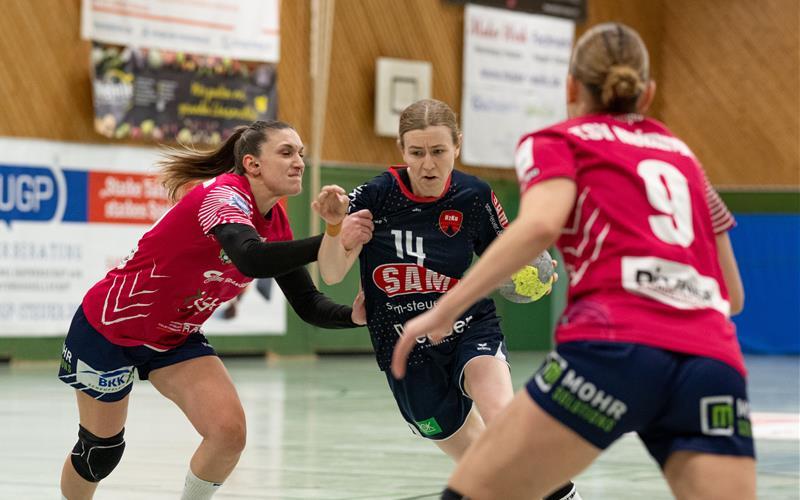 Sorgen um Sofia Brand in der Schlussphase der Partie.GB-Foto: Eibner/Ulmer